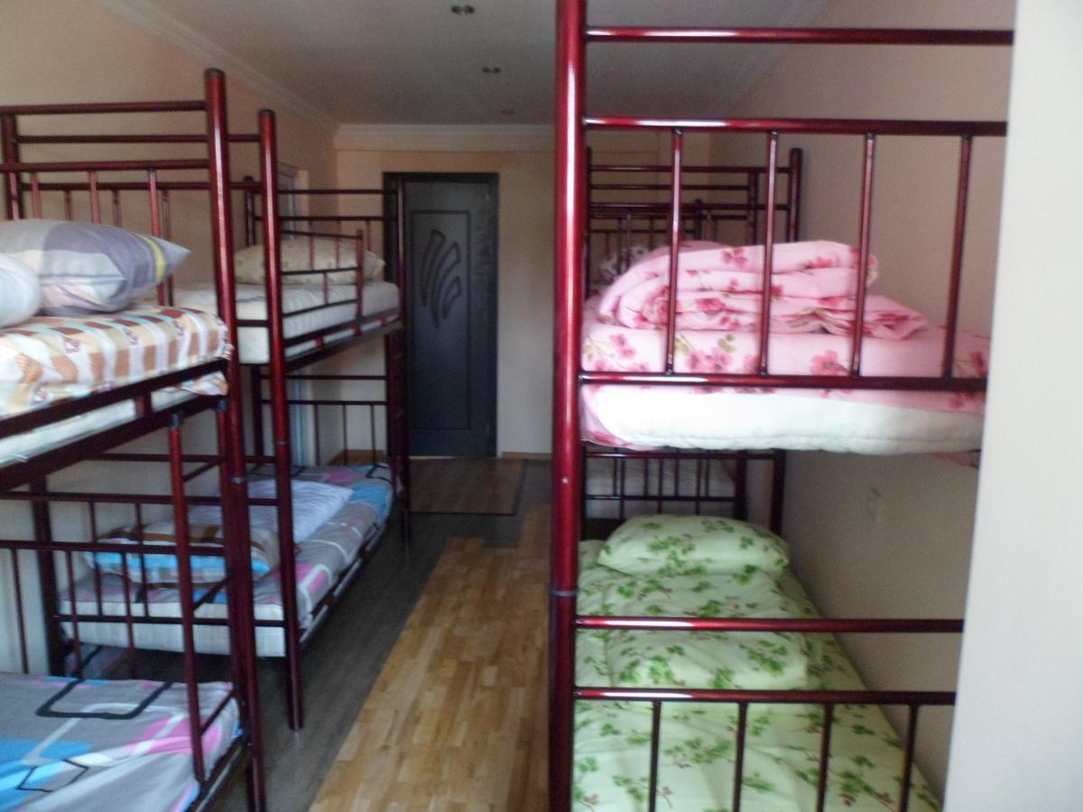 Everyday Cat Hostel Batumi Exterior photo